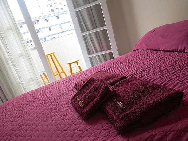 פראייה גראנדה 113 Canto Do Forte - 1Dorm - 200 M Da Praia E 20M Dos Bares E Restaurantes - Estacionamento Gratuito E Wi Fi , Tv A Cabo מראה חיצוני תמונה